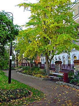 Reading Forbury Gardens (photo David Scarboro)