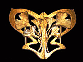 Buckle with ginkgo motif, 1900 (photo dr. Karl Kreuzer)