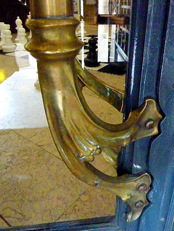 Banque National de Paris Nancy - Ginkgo doorhandle